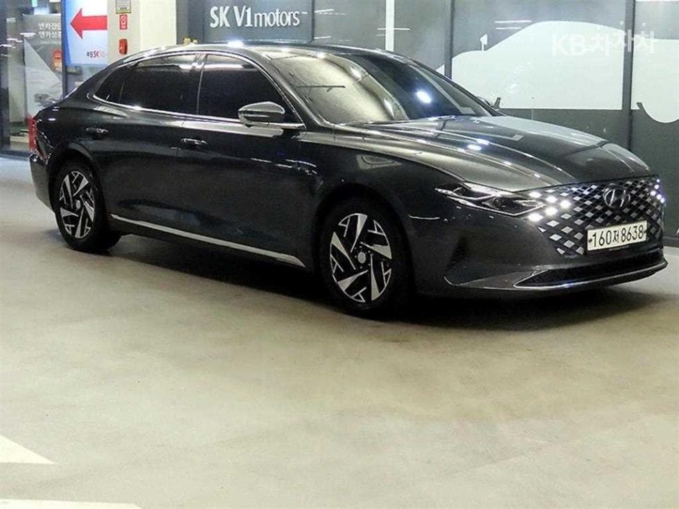 Hyundai The New (facelift) Grandeur (Azera) Hybrid 2.4 Exclusive - Image 1