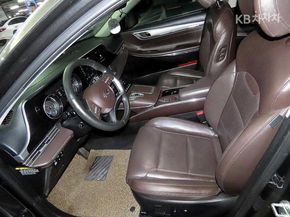 Hyundai The New (facelift) Grandeur (Azera) Hybrid2.4 Exclusive - 6