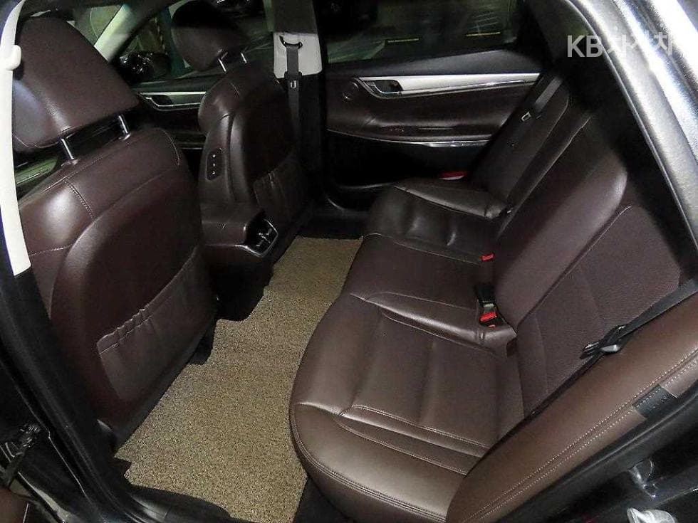 Hyundai The New (facelift) Grandeur (Azera) Hybrid2.4 Exclusive - 7