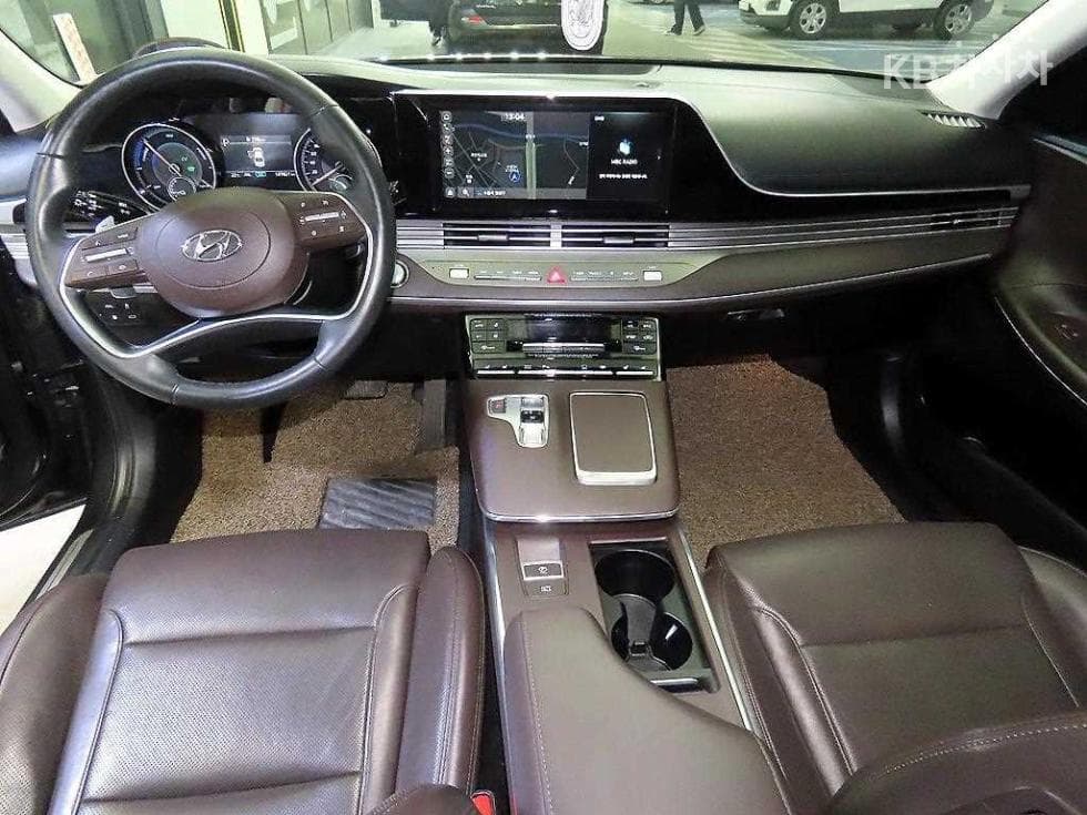 Hyundai The New (facelift) Grandeur (Azera) Hybrid2.4 Exclusive - 10