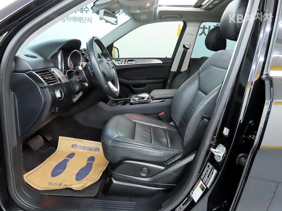 Mercedes-Benz GLE(W166)350 d 4Matic Standard - 5