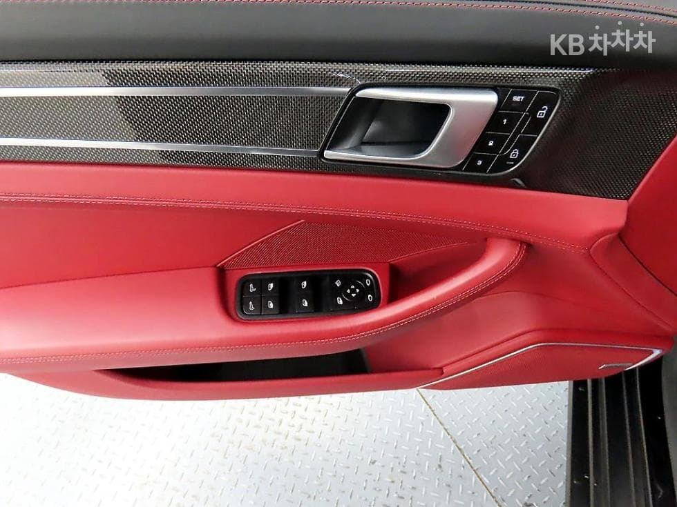Porsche 파나메라 (971)4.0 GTS Standard - 11