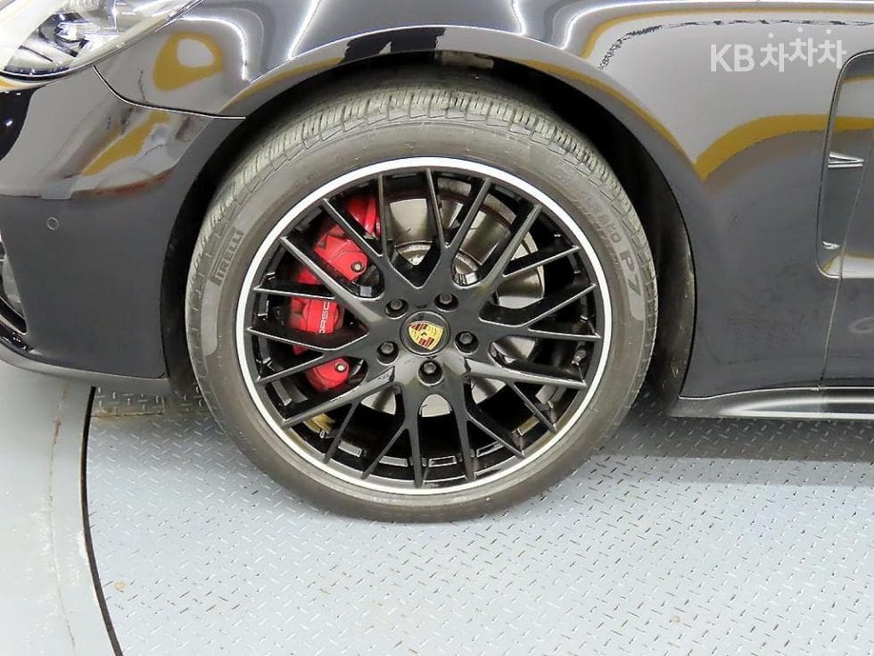 Porsche 파나메라 (971)4.0 GTS Standard - 20
