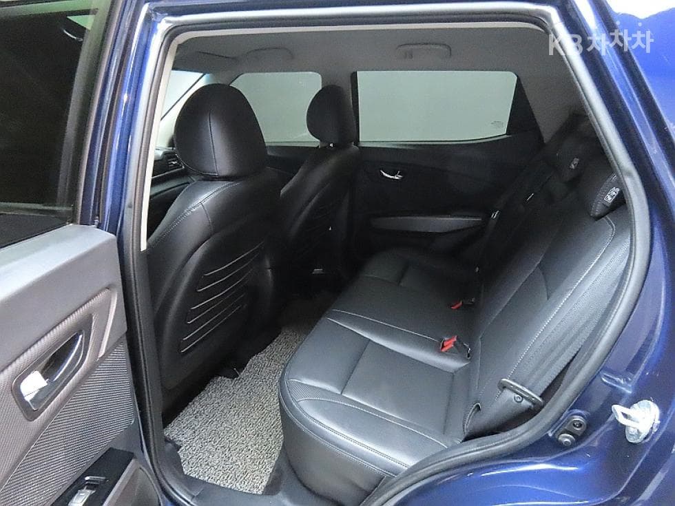 KG Mobility Very New (facelift/refresh; particularly for Tivoli) TivoliGasoline V5 2WD Standard - 11