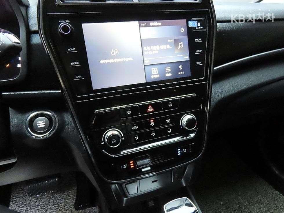 KG Mobility Very New (facelift/refresh; particularly for Tivoli) TivoliGasoline V5 2WD Standard - 17