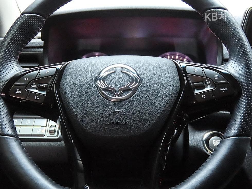 KG Mobility Very New (facelift/refresh; particularly for Tivoli) TivoliGasoline V5 2WD Standard - 18