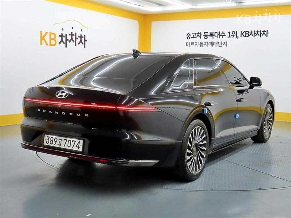 Hyundai The All New Grandeur (Azera)2.5L gasoline 2WD Calligraphy - 4