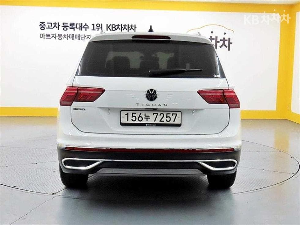 Volkswagen Tiguan Allspace2.0 Turbocharged Stratified Injection (VW) Prestige - 3