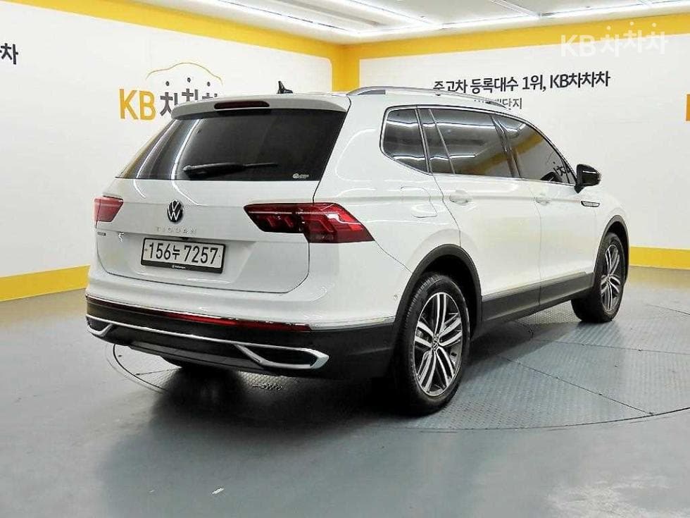 Volkswagen Tiguan Allspace2.0 Turbocharged Stratified Injection (VW) Prestige - 4
