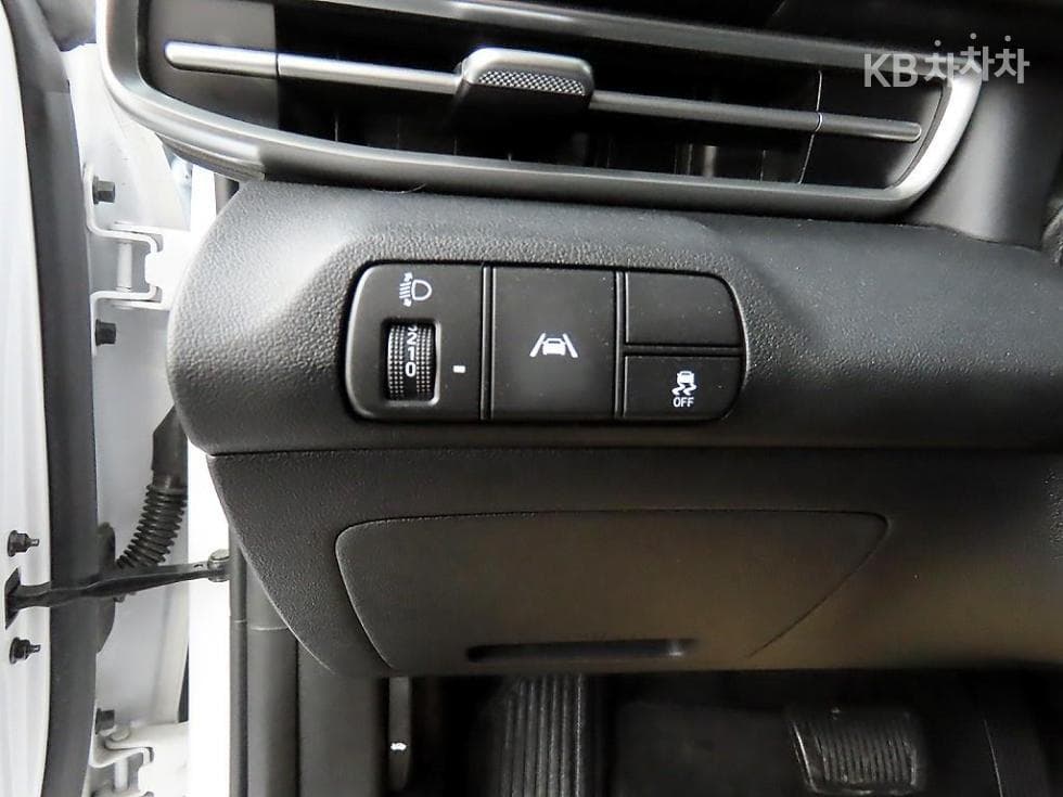 Hyundai All New Avante (Elantra)(CN7)1.6 Gasoline Smart - 12