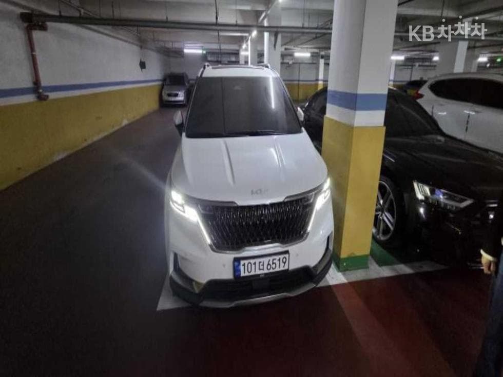 Kia Carnival 4th generation G3.5 GDI 9-seater Signature - Image 1