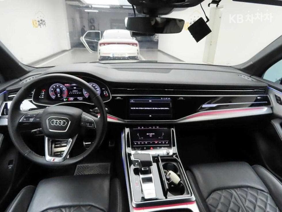 Audi New Q73.0 55 TFSI Quattro Premium - 6