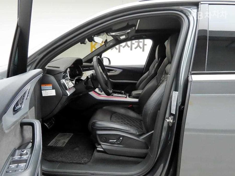 Audi New Q73.0 55 TFSI Quattro Premium - 11