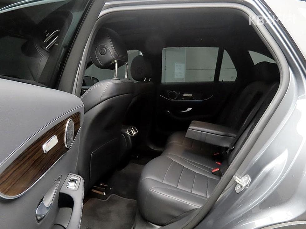 Mercedes-Benz GLC(X253)300 4Matic Standard - 6