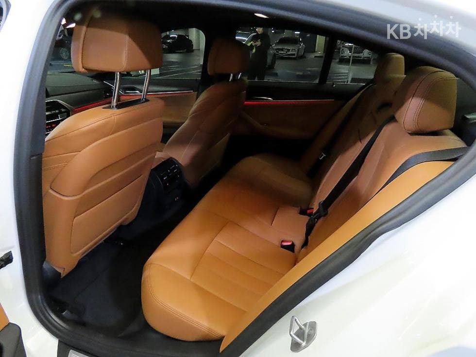 BMW 올New5 Series (G30)530e M Sport - 7