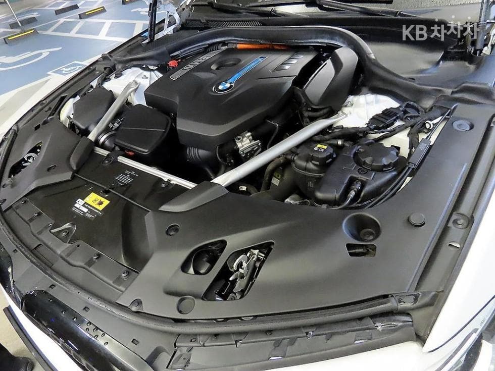 BMW 올New5 Series (G30)530e M Sport - 19