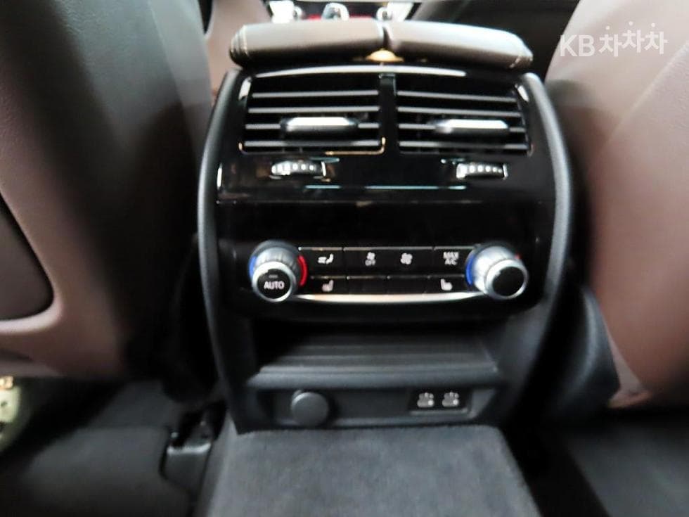 BMW 올New5 Series (G30)530e M Sport - 12