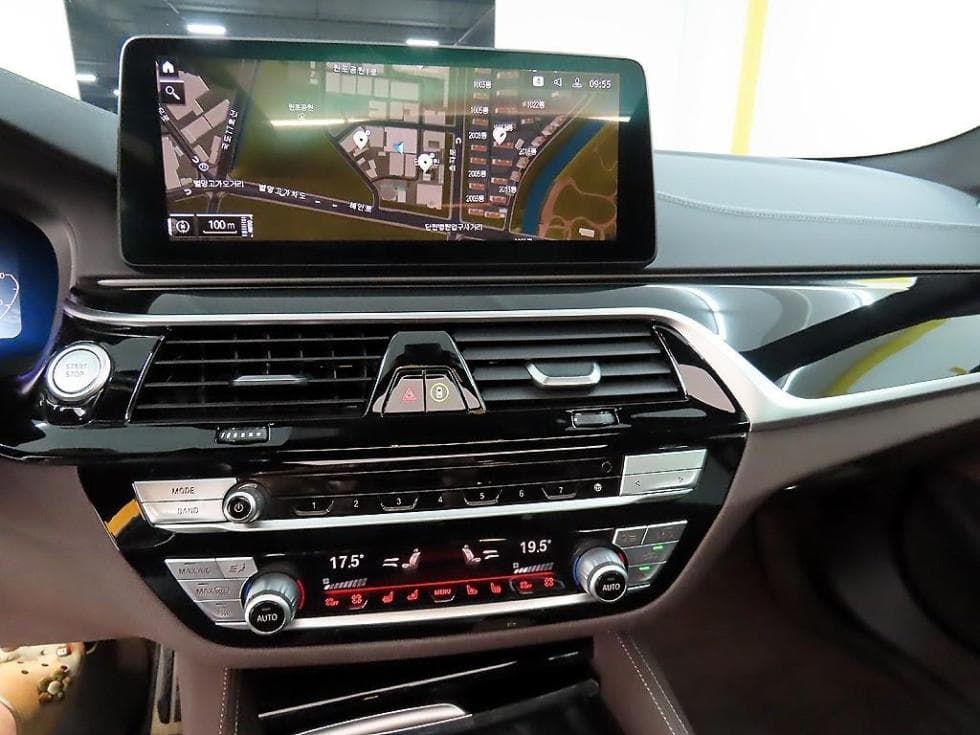 BMW 올New5 Series (G30)530e M Sport - 13