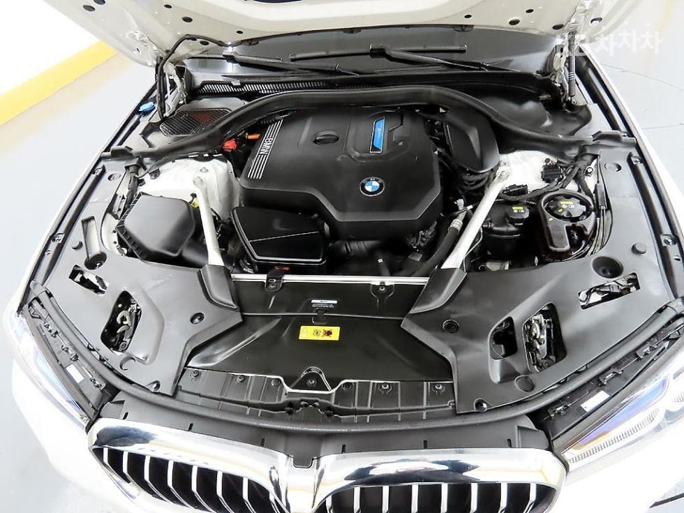 BMW 올New5 Series (G30)530e M Sport - 19