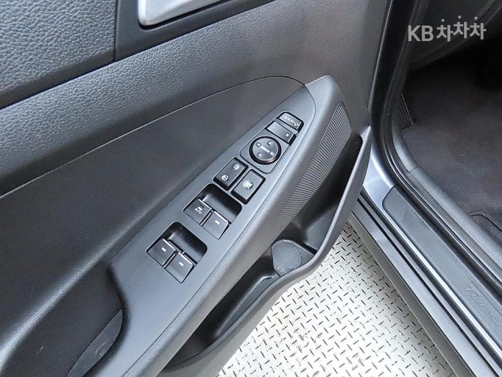 Hyundai All New TucsonDiesel(e-VGT R)2.0 2WD Modern - 13