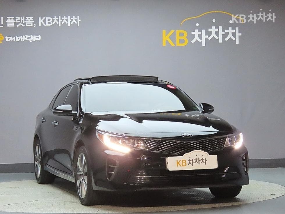 Kia K5 Second generationRental car 2.0 LPI SX Noblesse - 3