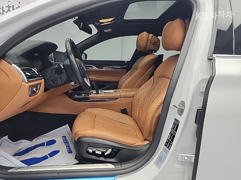 BMW 7시리즈 (G11)740Li xDrive Design Pure Excellence - 11
