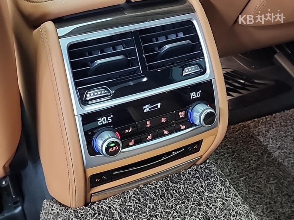 BMW 7시리즈 (G11)740Li xDrive Design Pure Excellence - 13