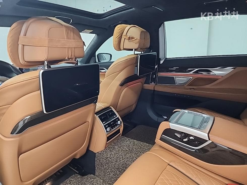 BMW 7시리즈 (G11)740Li xDrive Design Pure Excellence - 16