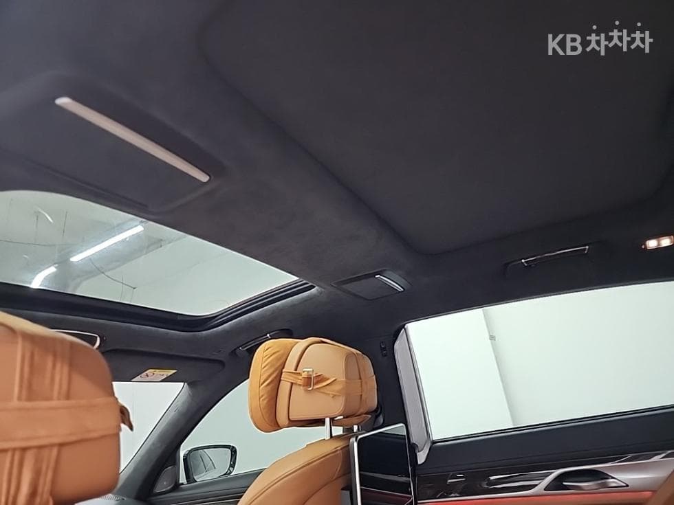 BMW 7시리즈 (G11)740Li xDrive Design Pure Excellence - 17