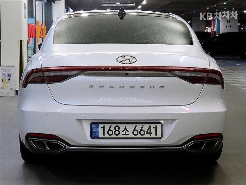 Hyundai The New (facelift) Grandeur (Azera)2.5 Calligraphy - 5
