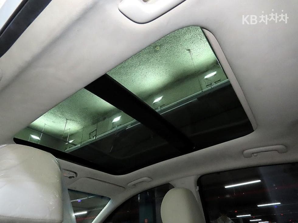 Hyundai The New (facelift) Grandeur (Azera)2.5 Calligraphy - 16