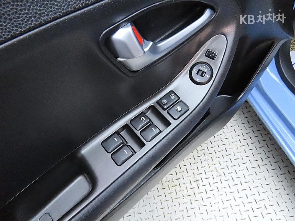 Kia The New (facelift) Morning / PicantoLuxury - 13