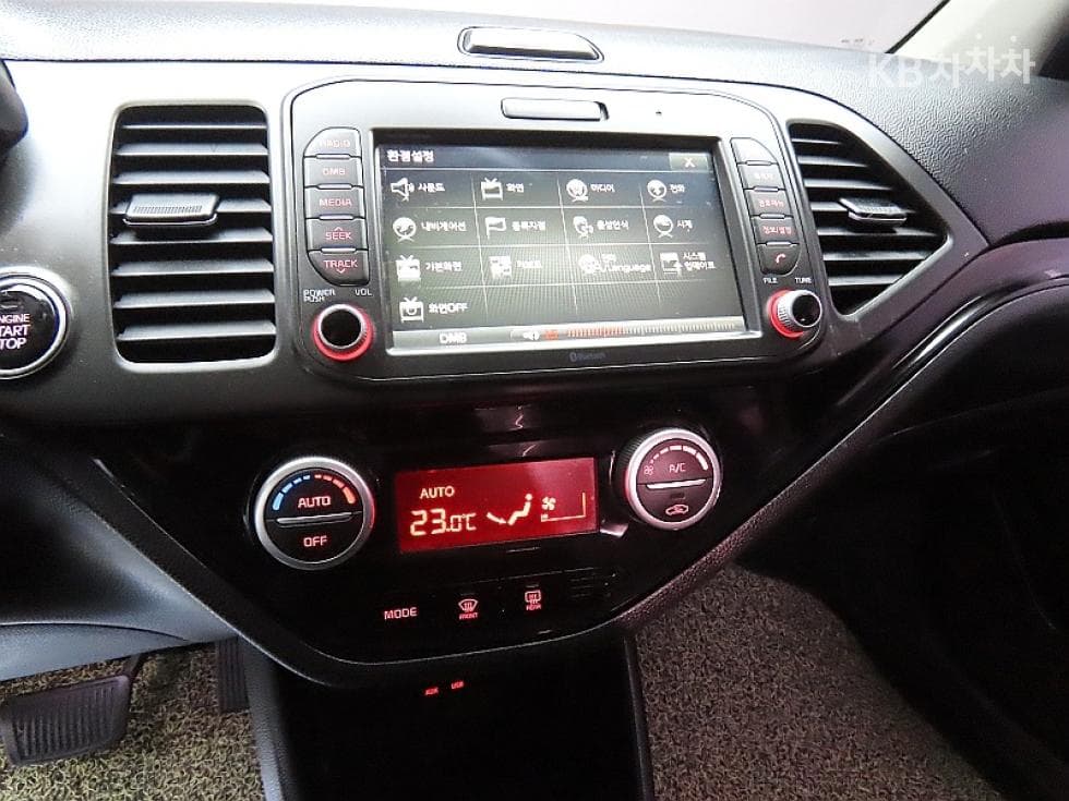 Kia The New (facelift) Morning / PicantoLuxury - 17