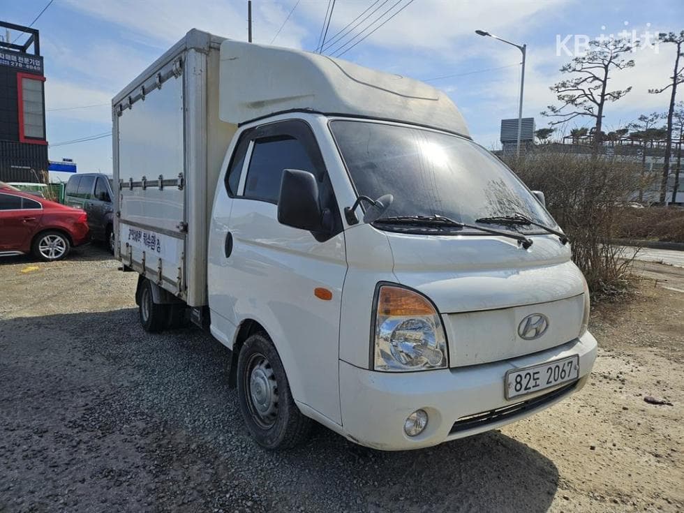 Hyundai Porter 2Extra Long Super Cab CRDi DLX Standard - 6