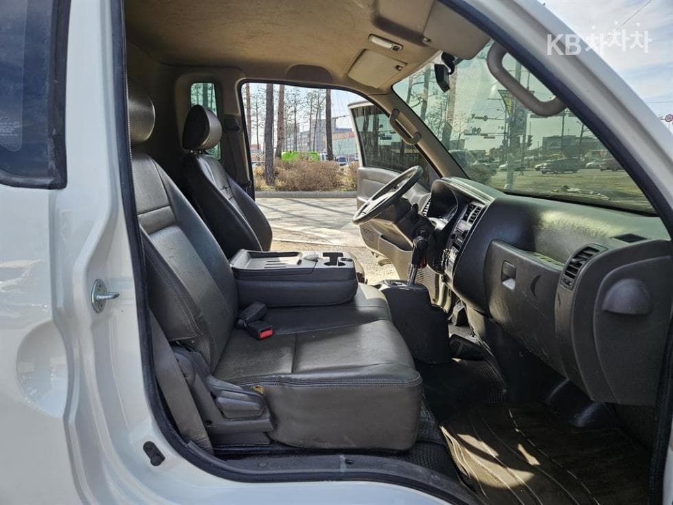 Hyundai Porter 2Extra Long Super Cab CRDi DLX Standard - 8