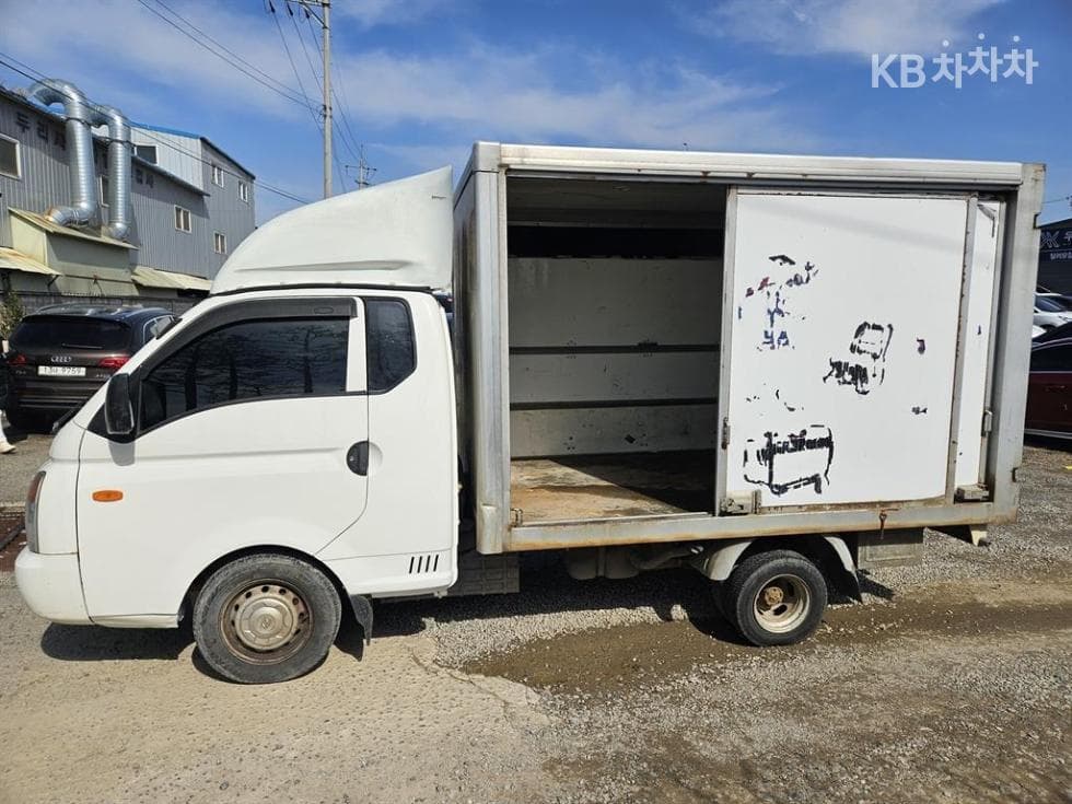 Hyundai Porter 2Extra Long Super Cab CRDi DLX Standard - 13