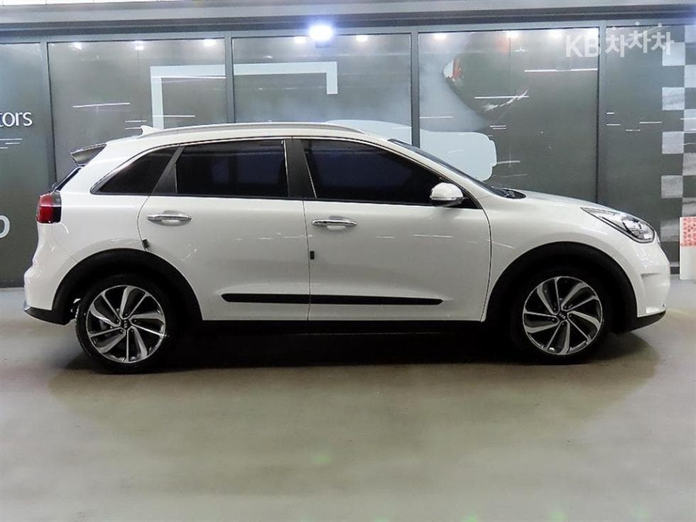 Kia Niro1.6 Prestige - 3
