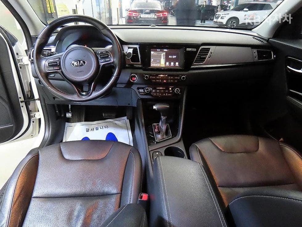 Kia Niro1.6 Prestige - 10