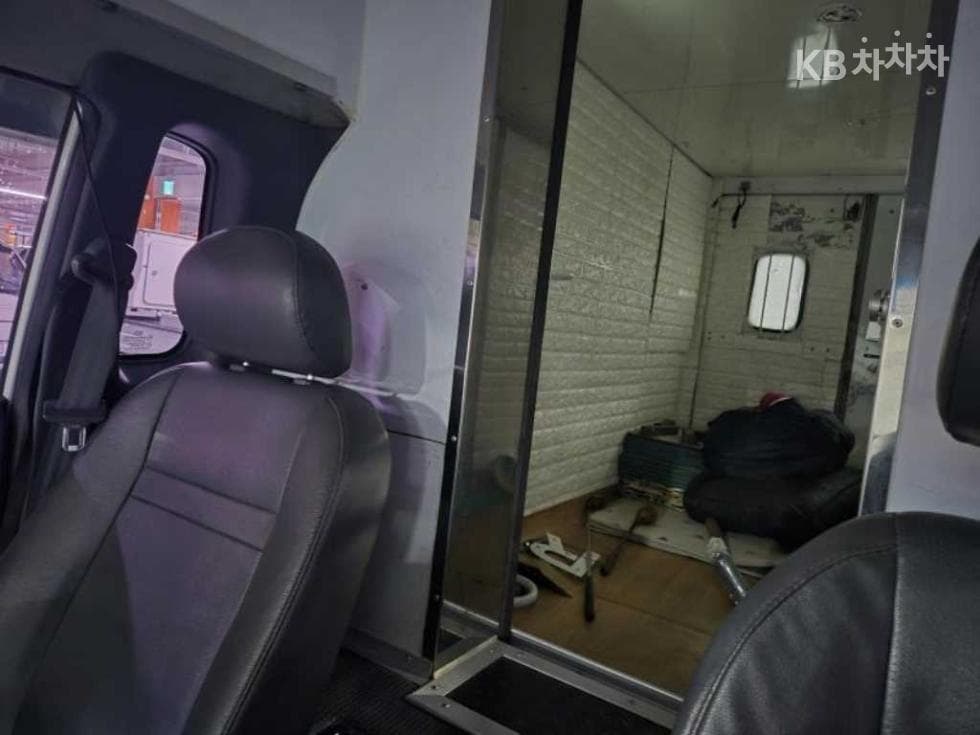 Kia Bongo 3 (light truck)워크스루Van - 13