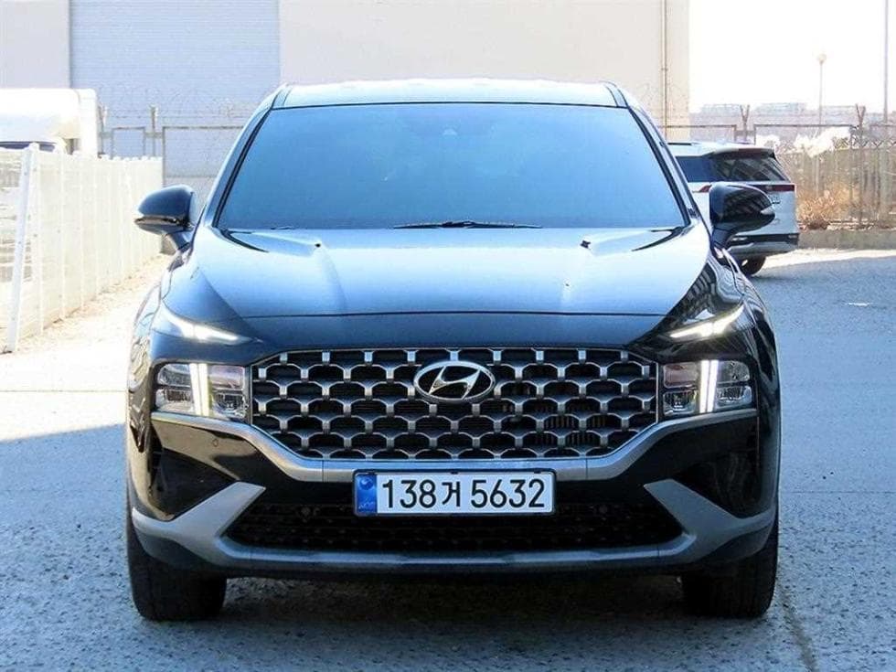 Hyundai The New (facelift) Santa Fe TM Diesel 2.2 2WD Exclusive - Image 1