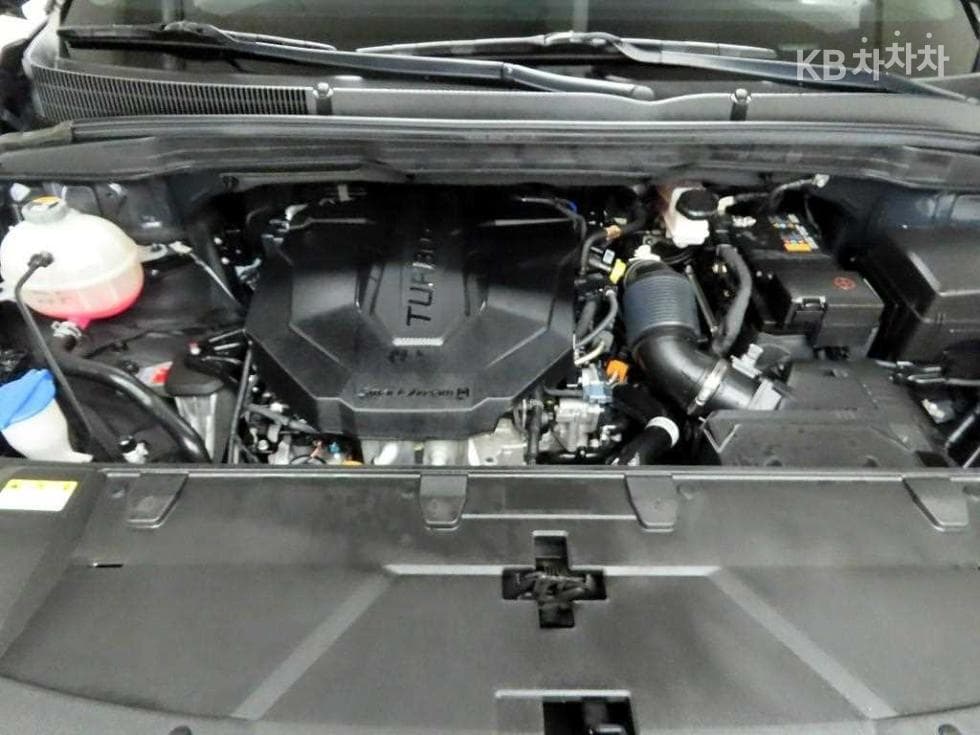 Kia Carnival 4th generationD2.2 9-seater Signature - 20