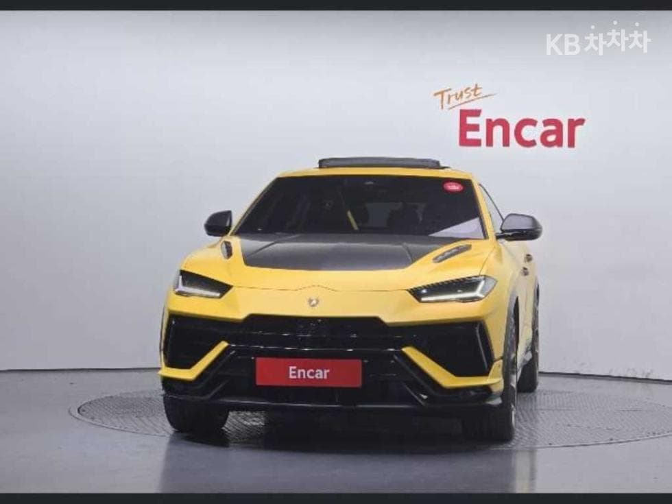 람보르기니 우루스퍼포만테 4.0 V8 - 3
