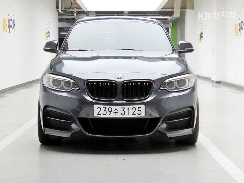 BMW 2시리즈 220d Coupe M Sport Package F22 - Image 1