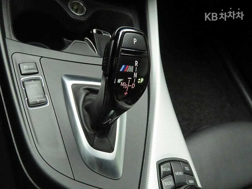 BMW 2시리즈220d Coupe M Sport Package F22 - 9