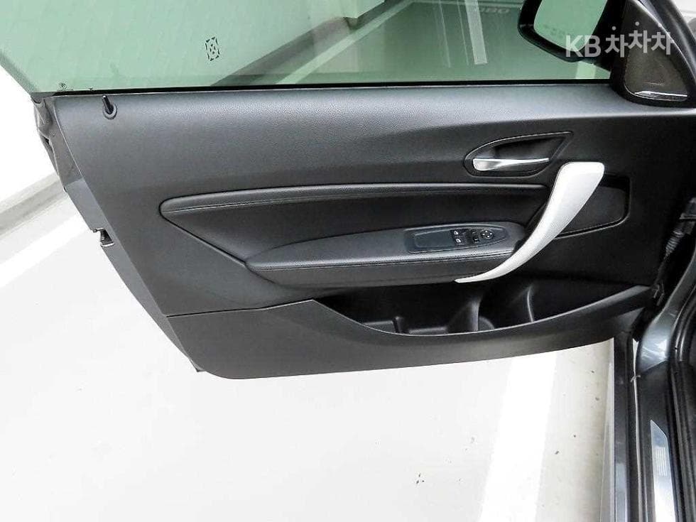 BMW 2시리즈220d Coupe M Sport Package F22 - 10