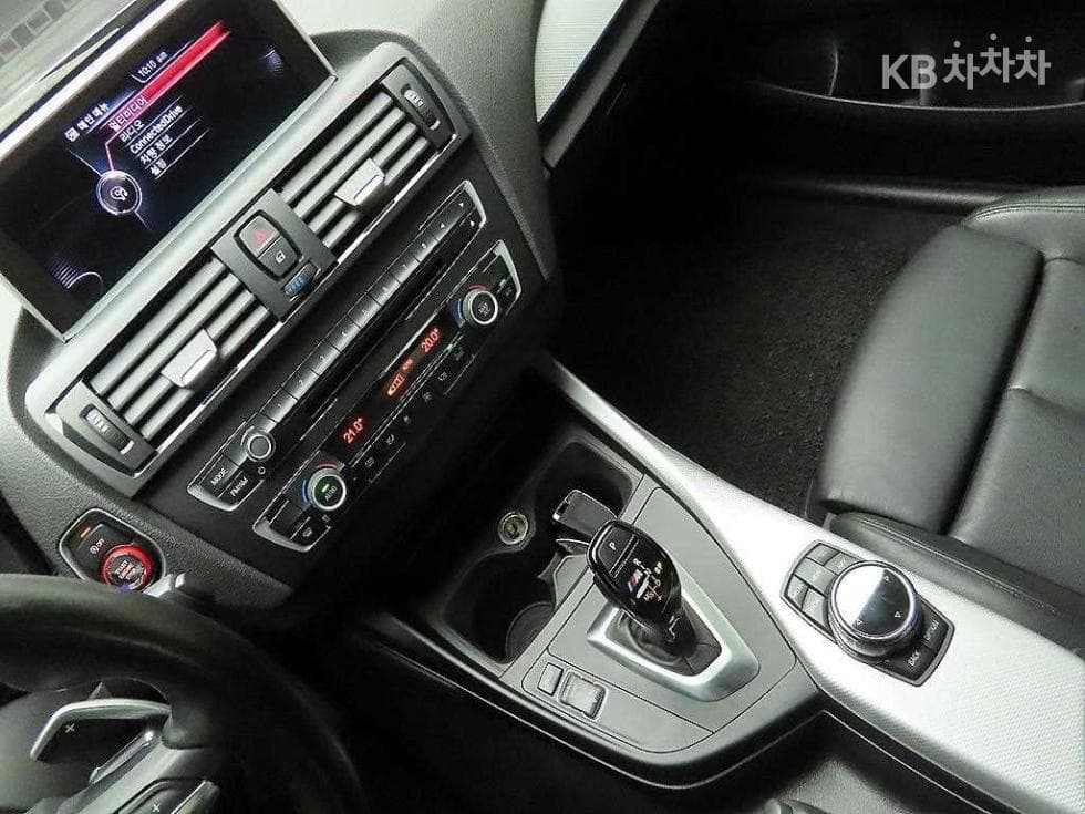 BMW 2시리즈220d Coupe M Sport Package F22 - 17