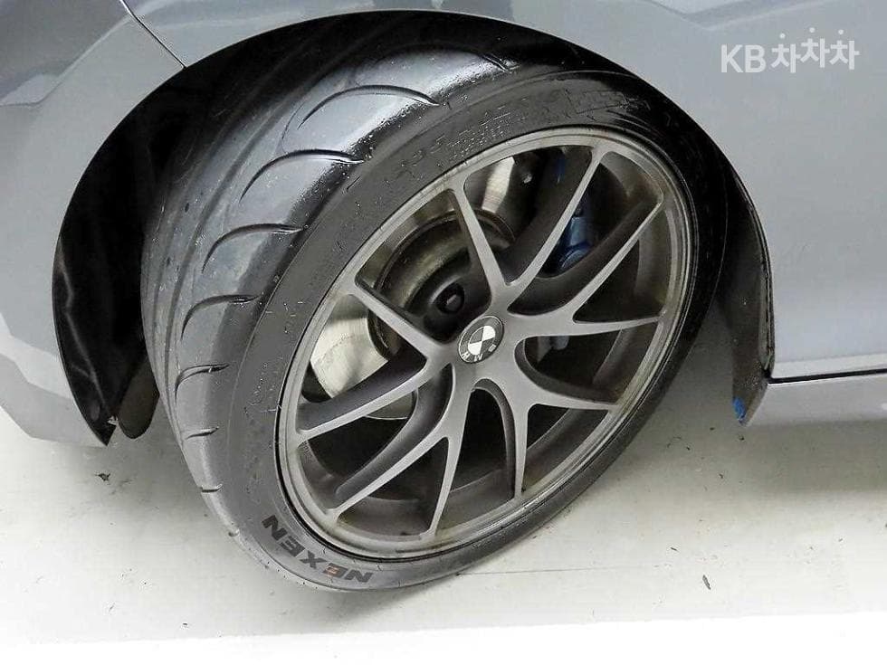 BMW 2시리즈220d Coupe M Sport Package F22 - 19