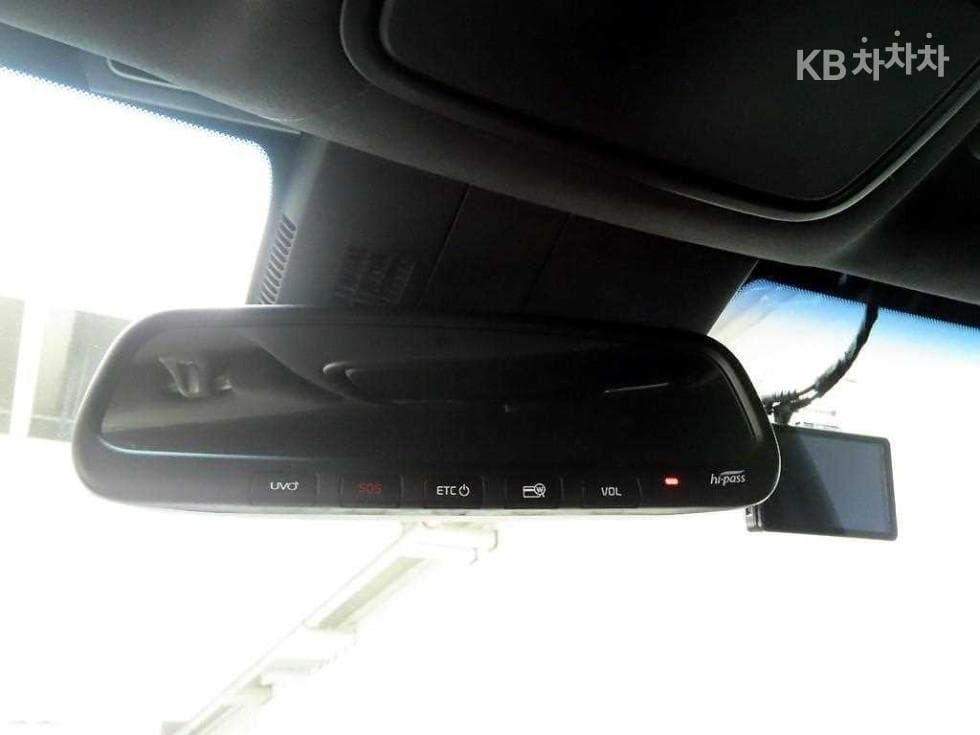 Kia Stinger2.0 Turbo 2WD 플래티넘 - 15