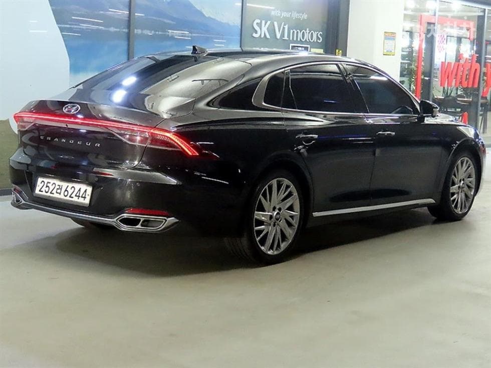 Hyundai The New (facelift) Grandeur (Azera)3.3 Calligraphy - 4