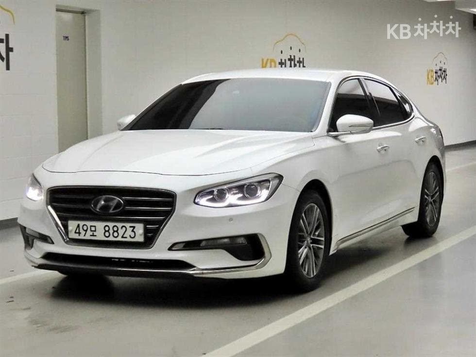 Hyundai Grandeur (Azera)IG 2.4 Premium Standard - Image 1